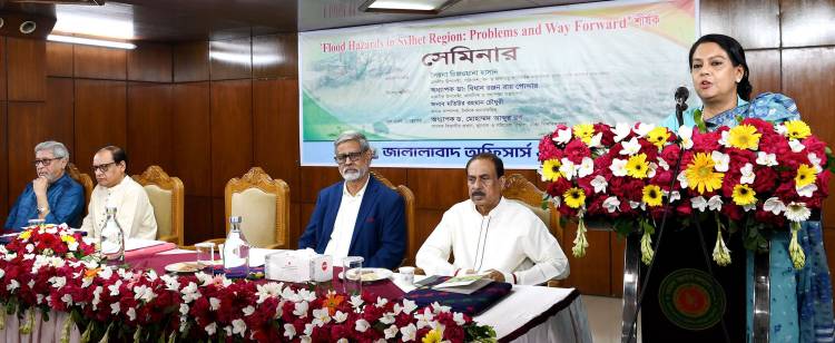 বন্যার ক্ষয়ক্ষতি কমাতে আমাদের প্রস্তুতি বাড়াতে হবে এবং বন্যার আগাম পূর্বাভাস পেতে হবে - পানি সম্পদ উপদেষ্টা