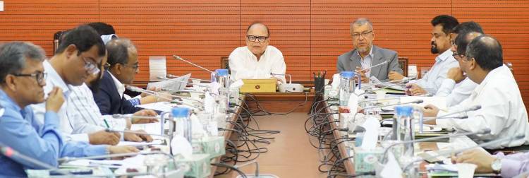 সরকার সকলের নিরাপদ খাদ্য নিশ্চিত করতে সচেষ্ট