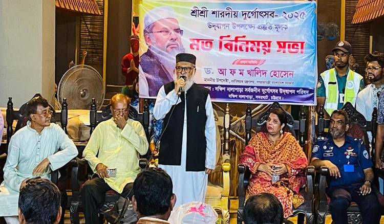 পূজার্থীরা সাহসের সঙ্গে বুক ফুলিয়ে দুর্গাপূজা উদযাপন করবেন : ধর্ম উপদেষ্টা 