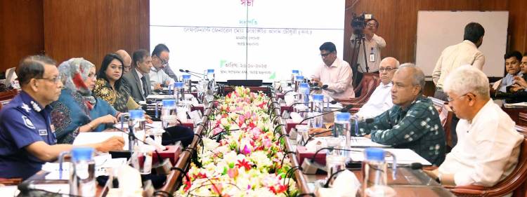 নির্বাচনের আগে গ্রাহক প্রতি মোবাইল সিমের সংখ্যা কমিয়ে আনা হবে -স্বরাষ্ট্র উপদেষ্টা