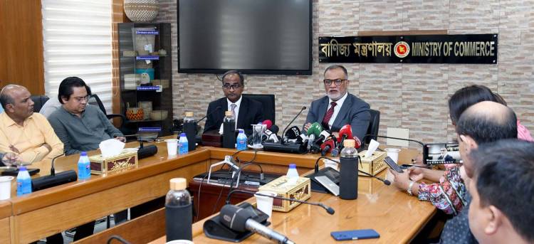 চলতি সপ্তাহে পেঁয়াজের দাম না কমলে আমদানি - বাণিজ্য উপদেষ্টা