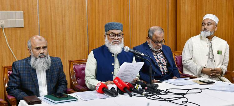 বায়তুল মোকাররম মসজিদে ইবাদতবান্ধব ধর্মীয় আবহ তৈরি হয়েছে  - ধর্ম উপদেষ্টা