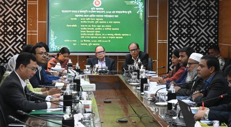 পটুয়াখালী জেলার ৪৪টি জলমহাল ইজারাযোগ্য নয় -ভূমি উপদেষ্টা