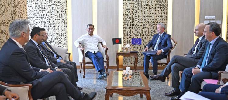 প্রধানমন্ত্রীর সঙ্গে ইইউ প্রতিনিধি দলের সৌজন্য সাক্ষাৎ