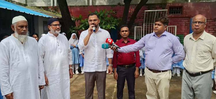 শিক্ষার্থীদের একটি করে গাছ লাগানোর আহ্বান ক্রীড়া প্রতিমন্ত্রীর 
