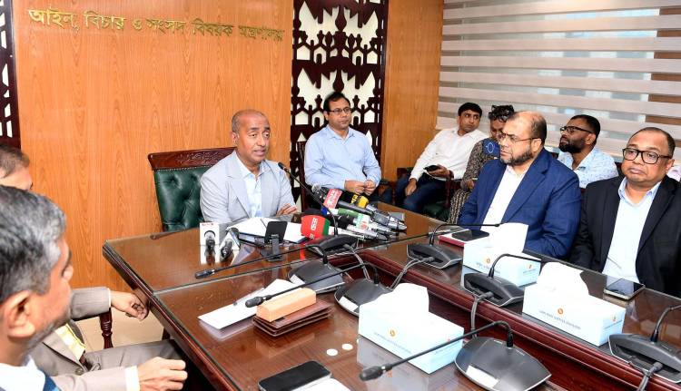আরো নতুন ১২ জেলায় অনলাইন ই-বেইলবন্ড সিস্টেমের উদ্বোধন করলেন আইনমন্ত্রী