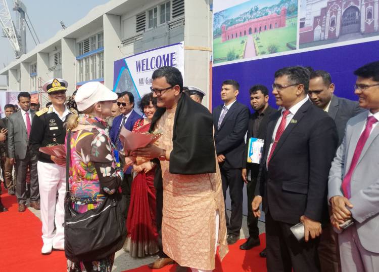 এমভি গঙ্গা বিলাস বাংলাদেশ-ভারত বন্ধুত্বকে ছড়িয়ে দিয়ে আরো রঙিন করে দিয়ে যাবে -নৌপরিবহন প্রতিমন্ত্রী