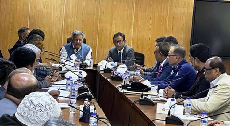 অভ্যন্তরীণ নৌরুটে নিরাপত্তা দেওয়ার জন্য সরকার বদ্ধপরিকর  -  নৌপরিবহন উপদেষ্টা