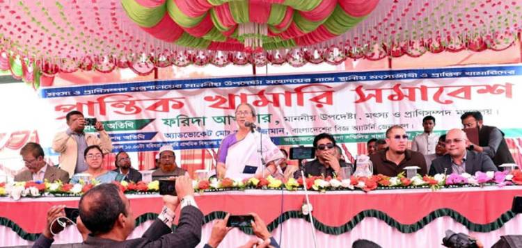 বিল, হাওর-বাঁওড় প্রকৃত মৎসজীবীদের ইজারা দিতে সংশ্লিষ্টদের প্রতি মৎস উপদেষ্টার আহ্বান