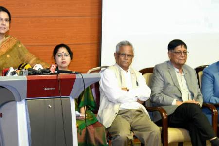 প্রকৃতিকে কেন্দ্রে রেখে উন্নয়নের আহ্বান পরিবেশ উপদেষ্টার