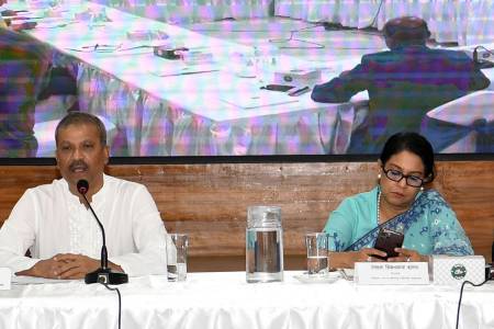  দেশে ট্রুথ অ্যান্ড রিকনসিলিয়েশন কমিশন গঠন করা হবে    - আইন উপদেষ্টা