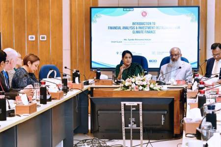 প্রকৃতিকে ধ্বংস করে উন্নয়ন হলে সে উন্নয়ন টেকসই হবে না - পরিবেশ উপদেষ্টা