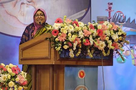 তামাকের বিরুদ্ধে সবাইকে সোচ্চার হতে হবে -স্বাস্থ্য উপদেষ্টা