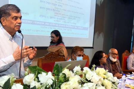জনদুর্ভোগ সৃষ্টি না করে ন্যায্য ও ন্যায়সংগত দাবিগুলো সরকারের কাছে  উপস্থাপন করার আহ্বান শিক্ষা উপদেষ্টার