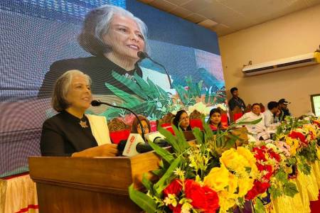 সাইবার স্পেসকে নারী ও শিশুদের জন্য নিরাপদ করতে তরুণদের সহযোগিতা দরকার - শারমীন এস মুরশিদ