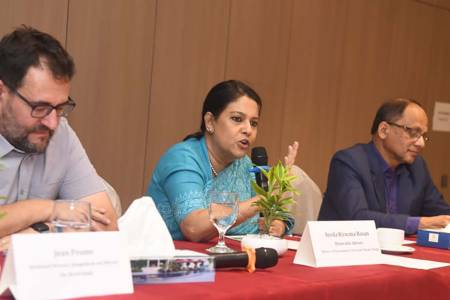 পরিবেশ সুরক্ষায় কঠোর আইন প্রয়োগ এবং ছাড়পত্র প্রদানে অনিয়মের বিরুদ্ধে উপদেষ্টার কঠোর হুঁশিয়ারি