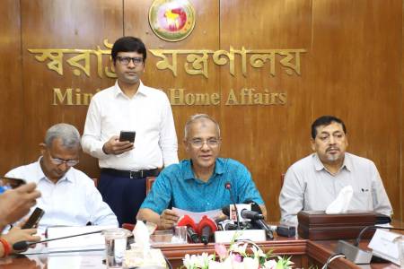 সংসদ নির্বাচন সুষ্ঠু ও নিরপেক্ষ করতে একগুচ্ছ কর্মপরিকল্পনা প্রণয়ন করা হয়েছে - স্বরাষ্ট্র উপদেষ্টা