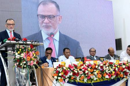 আসবাবপত্র শিল্পের বিকাশ এবং রপ্তানি বাজার সম্প্রসারণে উদ্যোগ নিয়েছে সরকার - বাণিজ্য উপদেষ্টা