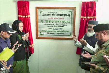 মডেল মসজিদ তৃনমূল পর্যায়ে ইতিবাচক প্রভাব ফেলবে -ধর্ম বিষয়ক উপদেষ্টা