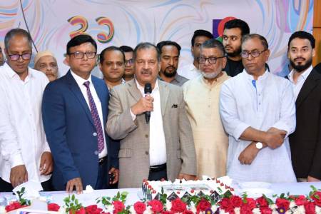 জনগণের প্রত্যাশার পথেই এগোচ্ছে বাংলাদেশ : তথ্য ও সম্প্রচার মন্ত্রী