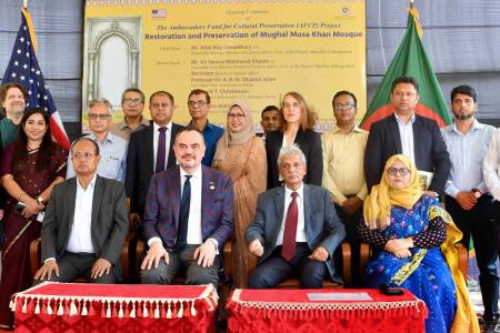 মোঘল আমলের মুসা খান মসজিদ  সংরক্ষণ ও পুনরুদ্ধার প্রকল্পের উদ্বোধন করলেন সংস্কৃতি মন্ত্রী
