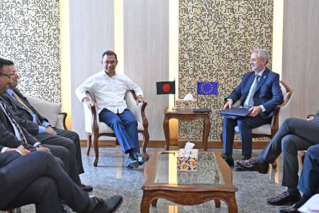 প্রধানমন্ত্রীর সঙ্গে ইইউ প্রতিনিধি দলের সৌজন্য সাক্ষাৎ