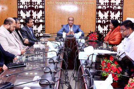 সরকারি চাকরি জনগণের সেবা করার গুরুত্বপূর্ণ সুযোগ -আইনমন্ত্রী