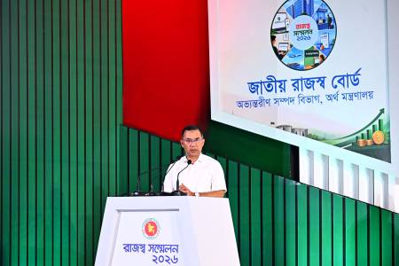 ফ্যাসিবাদমুক্ত বাংলাদেশে এবার ঘুরে দাঁড়ানোর পালা: প্রধানমন্ত্রী