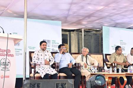 প্রধানমন্ত্রীর নেতৃত্বে ঐক্যবদ্ধ থেকে নতুন বাংলাদেশ গড়তে হবে -পানিসম্পদ মন্ত্রী