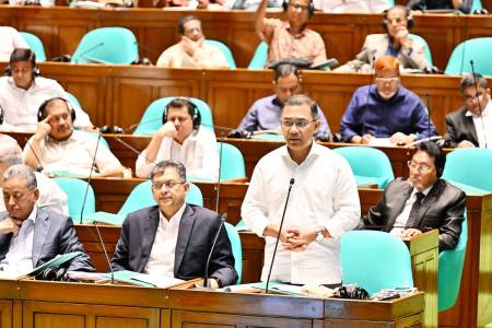 কৃষকদের ৫ বছরের মধ্যে সৌরবিদ্যুৎ চালিত পানির পাম্প দেওয়া হবে : প্রধানমন্ত্রী 