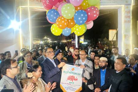 পাট পণ্যের বহুমুখীকরণের উদ্যোগ নেওয়া হয়েছে  - বাণিজ্য উপদেষ্টা