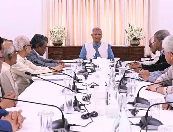 জুলাই সনদের বাস্তবায়ন নতুন বাংলাদেশের পথ দেখাবে : প্রধান উপদেষ্টা