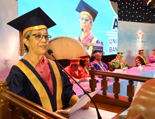 অর্জিত ডিগ্রির মর্যাদা অক্ষুণ্ন রাখতে শিক্ষার্থীদের প্রতি আহ্বান মৎস্য ও প্রাণিসম্পদ উপদেষ্টার