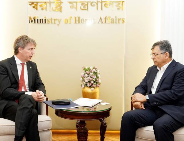 স্বরাষ্ট্রমন্ত্রীর সাথে সুইডেনের রাষ্ট্রদূতের সাক্ষাৎ