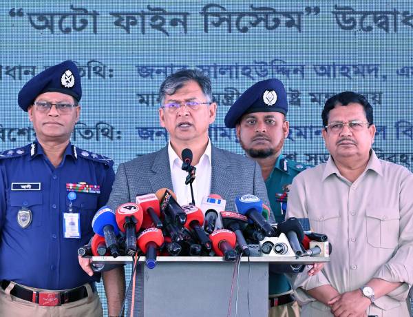 ঢাকা-চট্টগ্রাম মহাসড়কে এআই ভিত্তিক ‘অটো ফাইন সিস্টেম’ উদ্বোধন